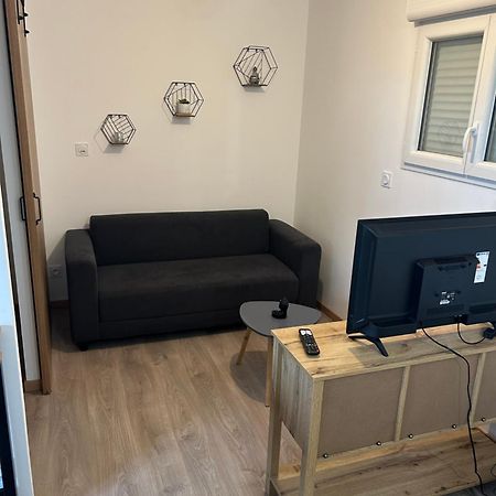 Bienvenu Chez Nous Villa Douzens Buitenkant foto